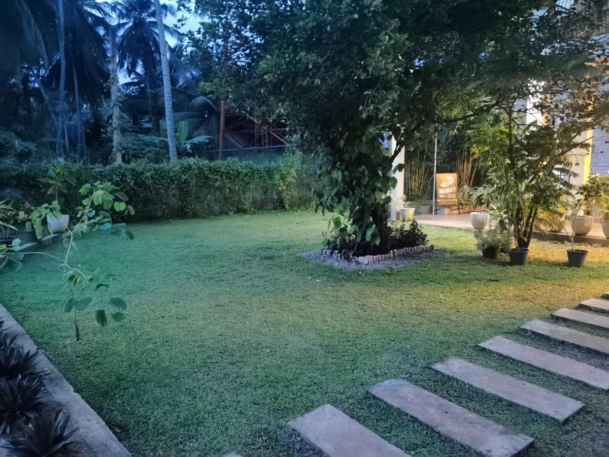 Ruwinsons Canal Garden อนุราธปุระ ภายนอก รูปภาพ