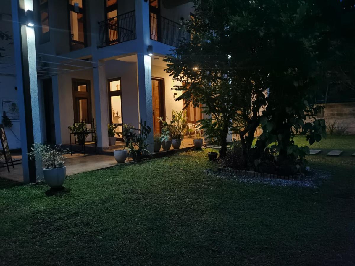 Ruwinsons Canal Garden อนุราธปุระ ภายนอก รูปภาพ